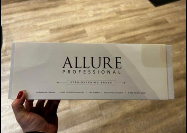 Allure Professional straightening Hair Brush! in Other in London - Image 3