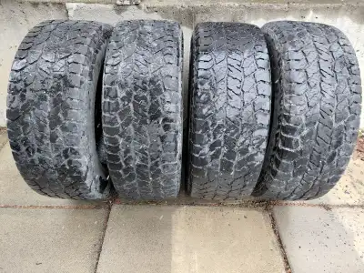 Four Hankook Dynapro tires, Size : 275/65R18 AT2 Good tread. Asking 85 each.