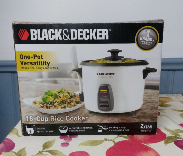 Almost New Black & Decker Rice Cooker 16-cup in Microwaves & Cookers in Oakville / Halton Region - Image 2