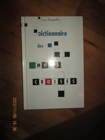 LIVRES  DICTIONNAIRES * MOTS CROISÉS + LAROUSSE, View more