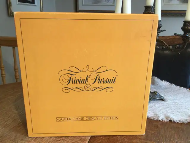 Trvial 90 -80-disney-25eme -Equipe-Passeport-Genus -misez juste in Toys & Games in Laval / North Shore - Image 11