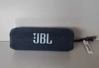 JBL Flip 6 Speaker (31003104), View more