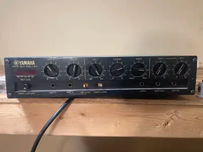  Yamaha analogue delay model E1005 , View more
