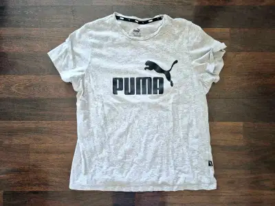 Puma tshirt W size XL, View more