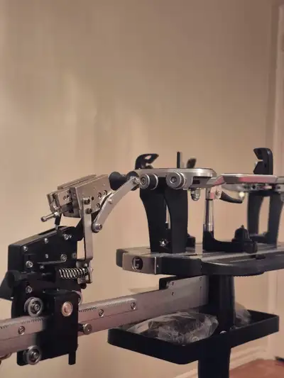 Tennis racquet stringing service, View more