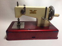 machine à coudre miniature CASIGE