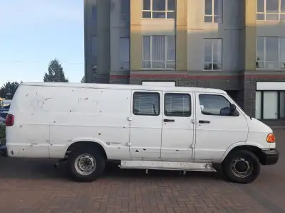 Dodge Ram Van For Sale @ $6,500 Kilometers : 206 , 000 Phone +1(604) - 902 - 1769