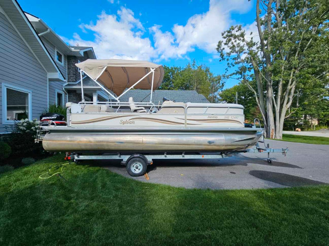 2004 Sylvan Mandalay 8523cr Pontoon for sale. in Powerboats & Motorboats in Barrie - Image 2