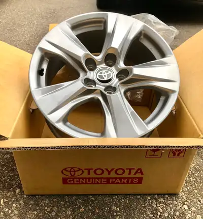 ⚠️ OEM ⚠️ ORIGINAL TOYOTA ⚠️ OEM 17” TOYOTA OEM ORIGINAL RAV4 HYBRID RIMS WILL FIT SIENNA - ALL YEAR...