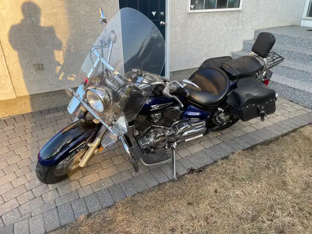 2005 Yamaha V-Star 1100 Classic in Street, Cruisers & Choppers in Saskatoon - Image 3