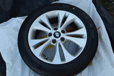 4x215/55r17 Laufenn G FIT AS All Season Tires Wheels5x114.3 Like new conditions 4 like new Premium T...