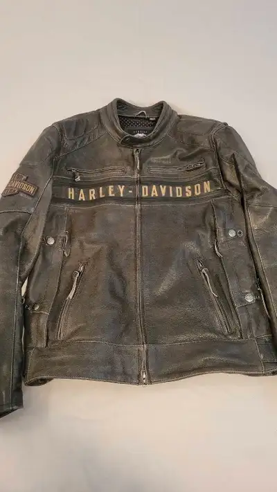 Harley Davidson Men's Jacket for Sale. Men's Leather Jacket for Sale. Passing Link leather riding ja...