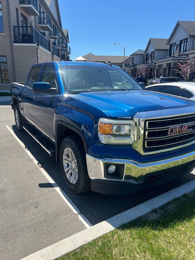 GMC Sierra 4X4 Z71 1500 crewcab 2015  in Cars & Trucks in Oakville / Halton Region - Image 2