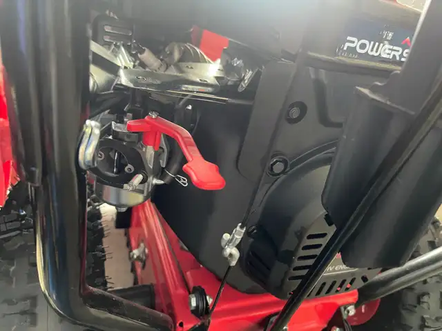 Professional snowblower repair in Ajax in Snowblowers in Oshawa / Durham Region - Image 2