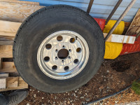 Michelin 235/85R/16 RV Tire &amp; Rim