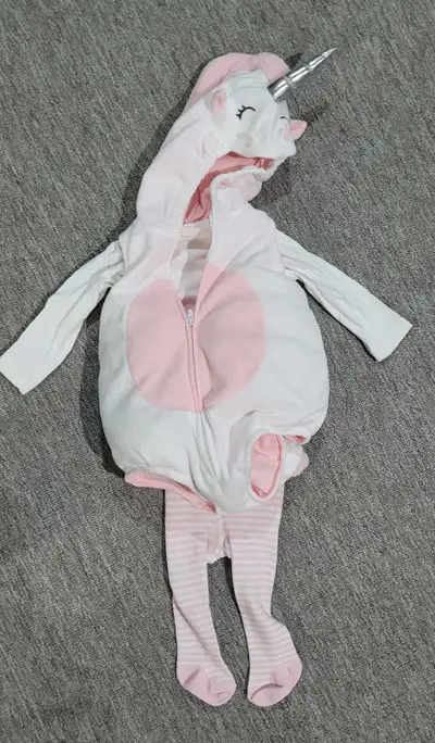 Carter's infant unicorn halloween costume in great condition. Includes white undershirt and matcing...