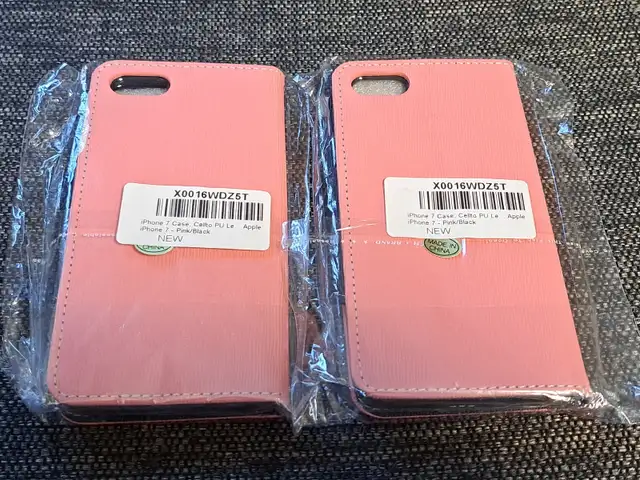 IPhone 7 cellphone case  in Cell Phone Accessories in Oshawa / Durham Region - Image 3