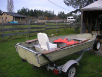 $800 · 12' MirroCraft Aluminum Boat