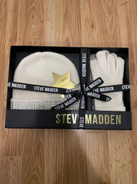 Brand new steve madden mittens/ gloves