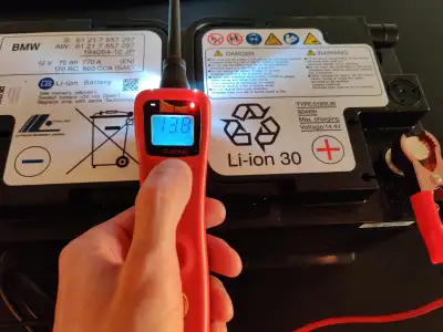 BMW Lithium ion battery 12v (13.8v) GOOD