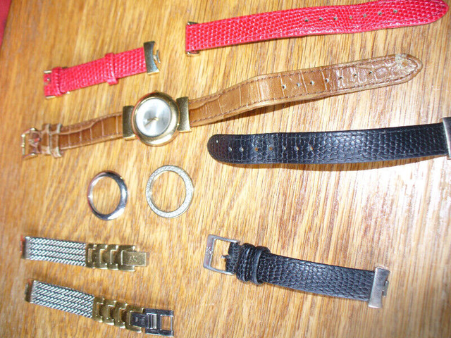 Coffret d'une montre interchangeable ANNE KLEIN DIAMOND dans Bijoux et montres  à Ville de Montréal - Image 4