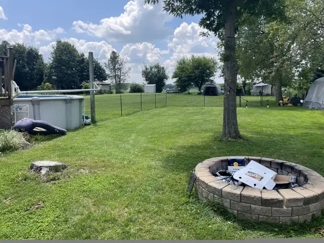 investment property 1 acre lot in Houses for Sale in Oakville / Halton Region - Image 4