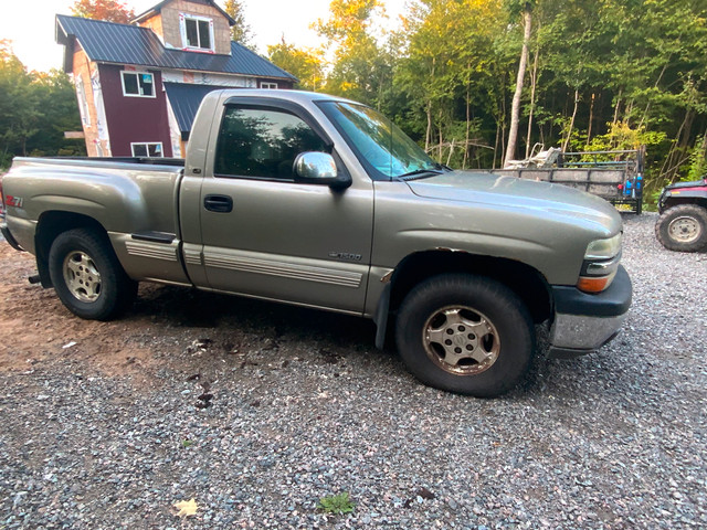 2000 chevy silverado 5.3 v8 in Cars & Trucks in Sault Ste. Marie - Image 2