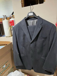 Calvin Klein Mens Grey 2-piece Suit 46S, pants 38x30”L