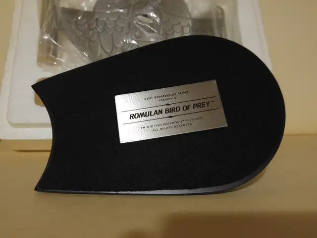 FRANKLIN MINT COLLECTION ROMULAN BIRD OF PREY in Arts & Collectibles in City of Toronto - Image 6