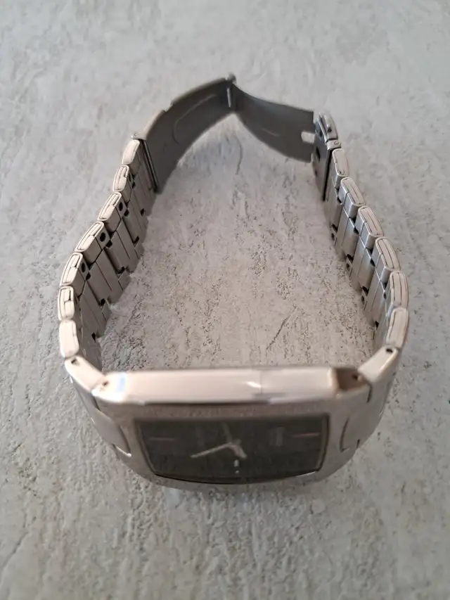 MONTRE CASIO POUR HOMME. B in Jewellery & Watches in Laval / North Shore - Image 5