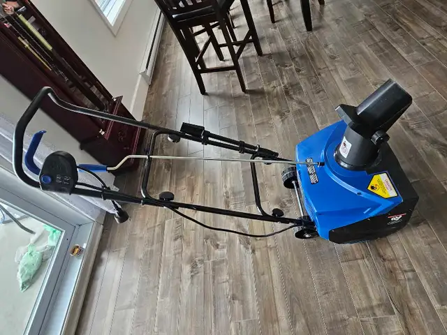 souffleuse electrique snowjoe SJ623E a vendre in Lawnmowers & Leaf Blowers in West Island - Image 2