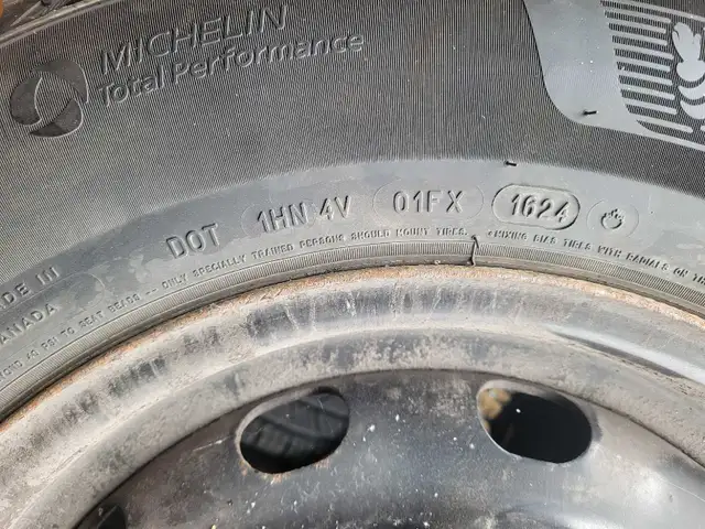 Michelin X-Ice winter tires and rims 225 70/R16 in Tires & Rims in Peterborough - Image 8