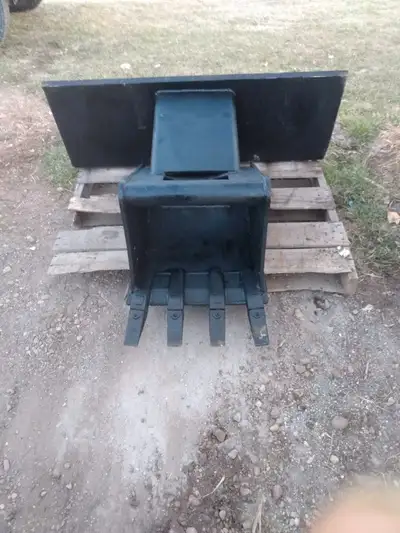 skid steer 2' wide stump bucket., View more
