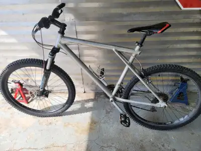 2008/2009 GT Avalanche Hardtail, View more