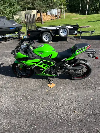 Great beginner bike needs nothing to certify low mileage has an aftermarket pipe but comes with stoc...