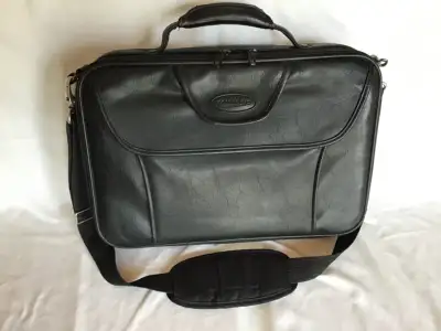 Malette Case Logic ordinateur portable, View more