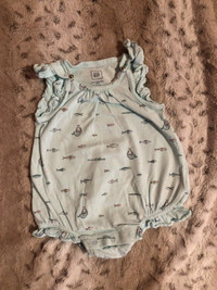 Baby girl Gap onesie, 0-3 months 
