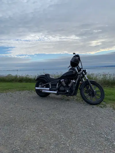 Kawasaki Vulcan custom Lots of add ons Vance and Hynes pipe with chip set up. Saddle man seat Big ba...