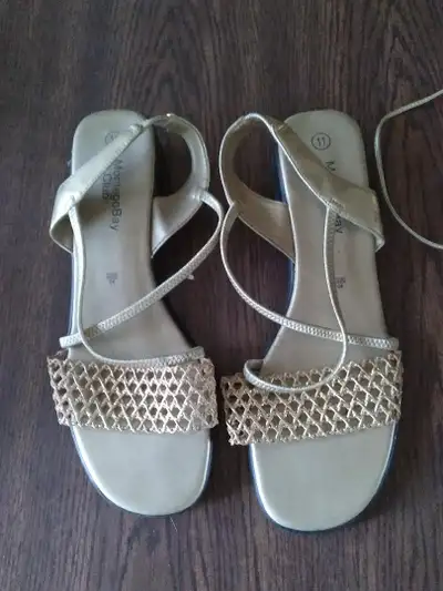 Women's Montego Bay Gold Sandals size 11, View more