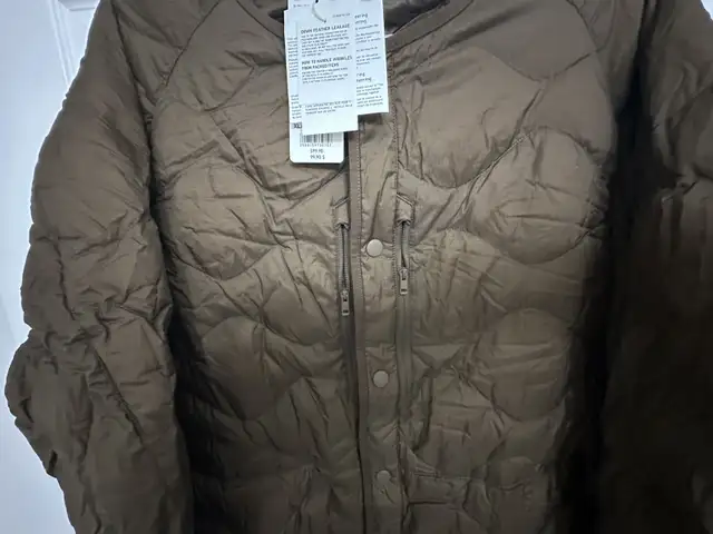 Uniqlo x White Mountaineering Down  Jacket (Mens:X-Large)  in Men's in City of Toronto - Image 4