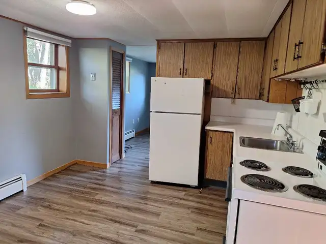 one Bedroom Bachelor apartment, Nashwaaksis in Long Term Rentals in Fredericton - Image 7