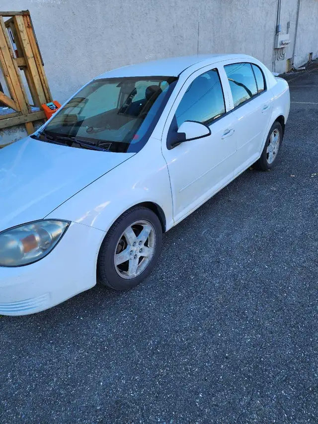 4 winter tires Chevrolet Cobalt 2010 used 1 season in Tires & Rims in Edmundston - Image 2