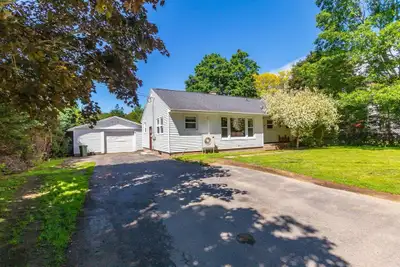 4 bedroom 1 bath home for sale. Great location close to elementary and high school. Basement unfinis...
