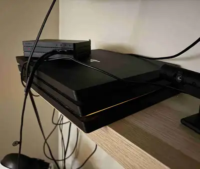 【値下げ歓迎】PS4 1TB ほぼ美品 今だけソフト2本つき ps4 pro in Sony Playstation 4 in Ottawa | Kijiji Marketplaces