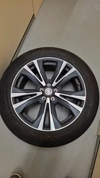 The ANCHEE AC828Â is a high-performance all-season tire designed for SUVs and crossovers. With a rei...