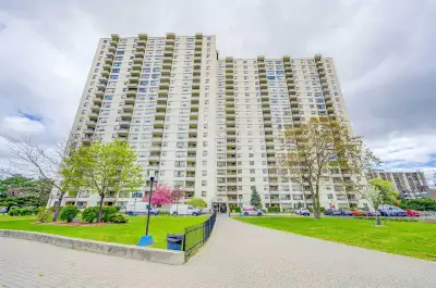 ***2Bedroom, Condo For Rent, Dixon rd.**** Location: 370 Dixon Rd, Etobicoke *Address: Kipling and D...