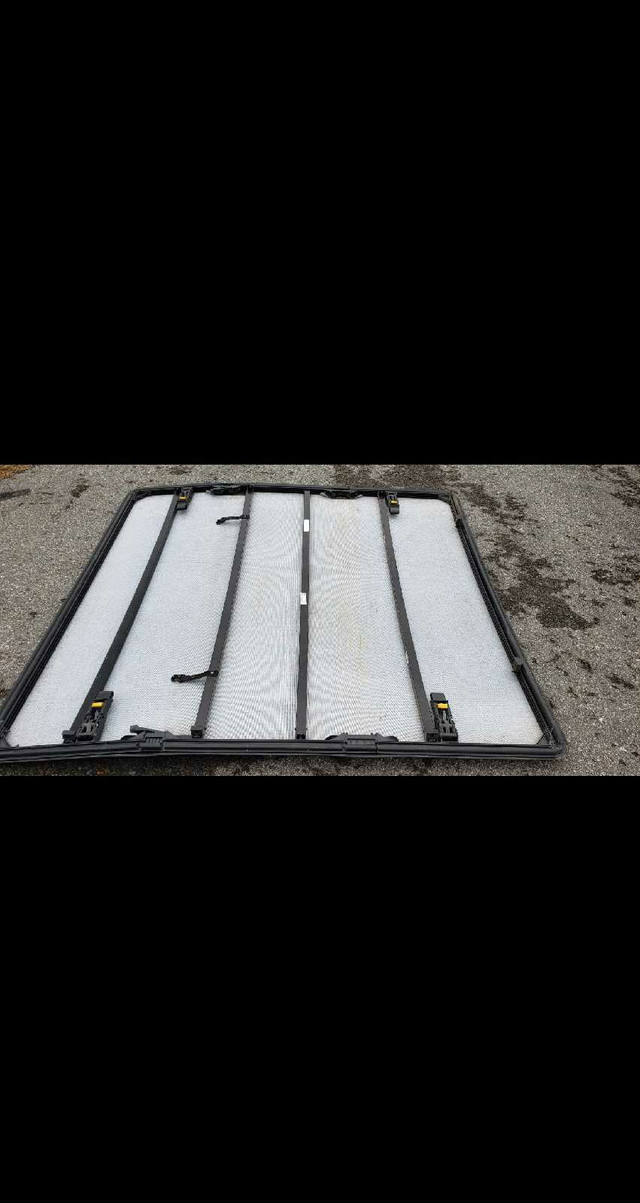 Tonneau cover Ram 5.5' box 2019+ in Other Parts & Accessories in Napanee - Image 4