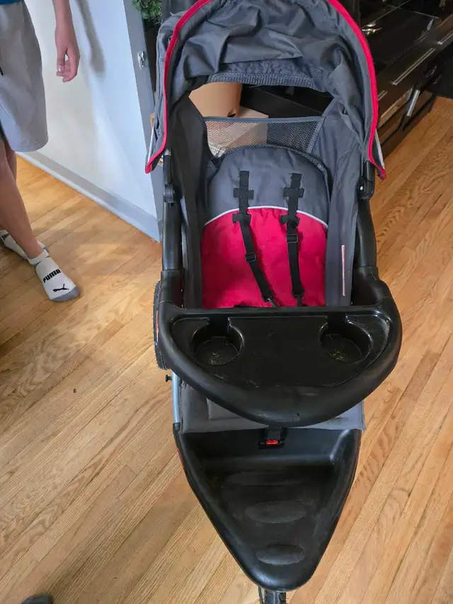 Kids Stroller in Strollers, Carriers & Car Seats in Ottawa - Image 5