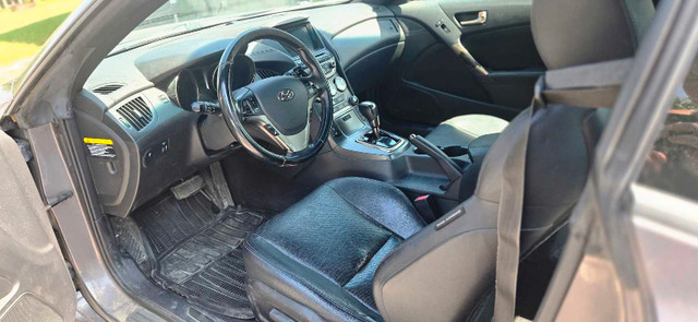 2013 Hyundai Genesis Coupe in Cars & Trucks in Trenton - Image 4