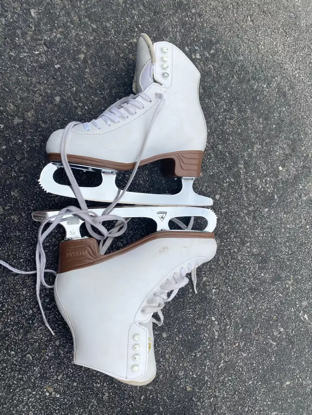 Patin pour fille Jackson Mystique taille 5.5 in Skates & Blades in Laval / North Shore - Image 5